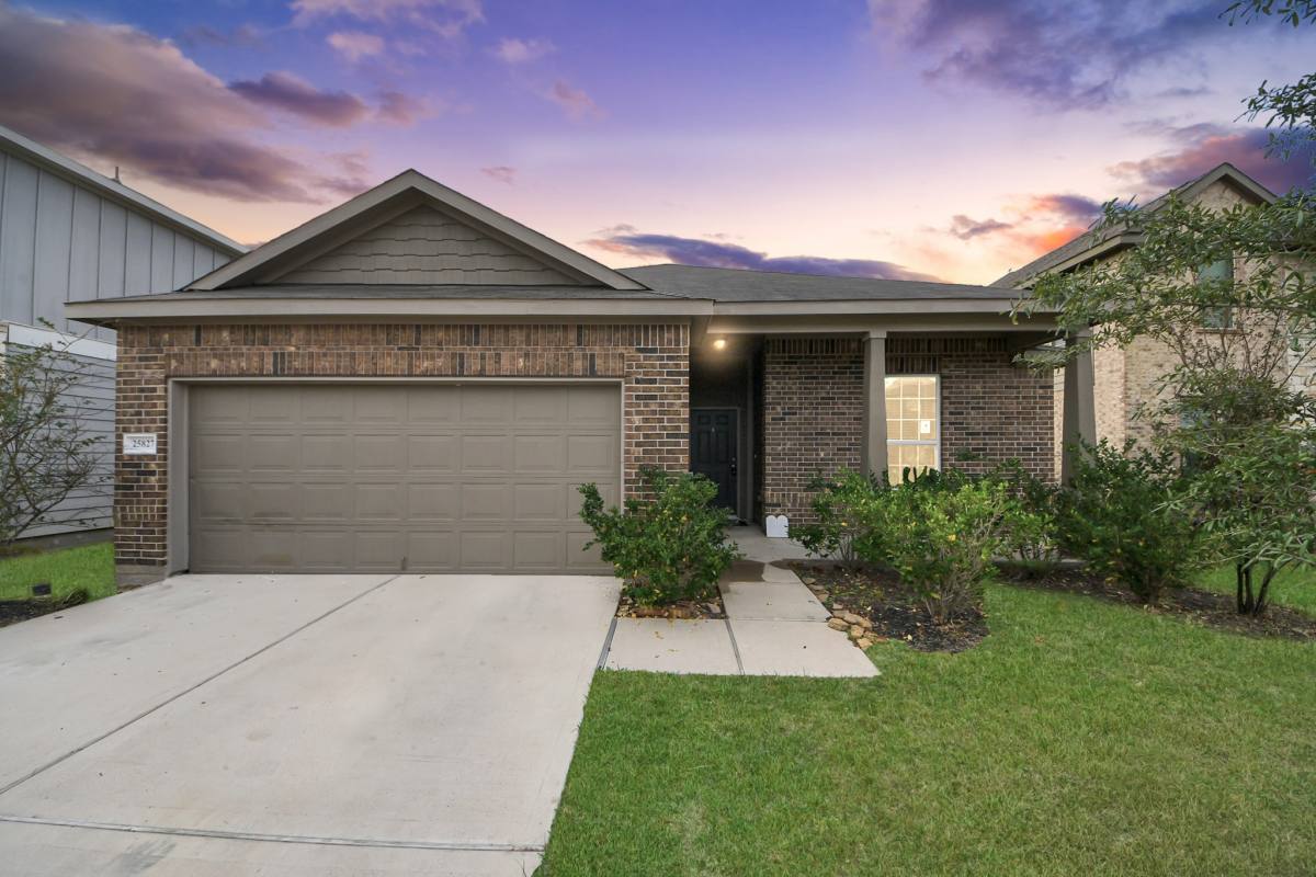 Apartment for rent at 25827 Kinship Court, Katy, TX 77493