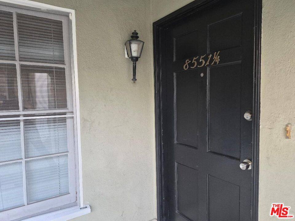 Apartment for rent at 8573 1 4 Holloway Dr #857385511, West Hollywood, CA 90069