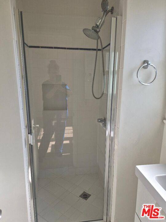 Apartment for rent at 8573 1 4 Holloway Dr #857385511, West Hollywood, CA 90069