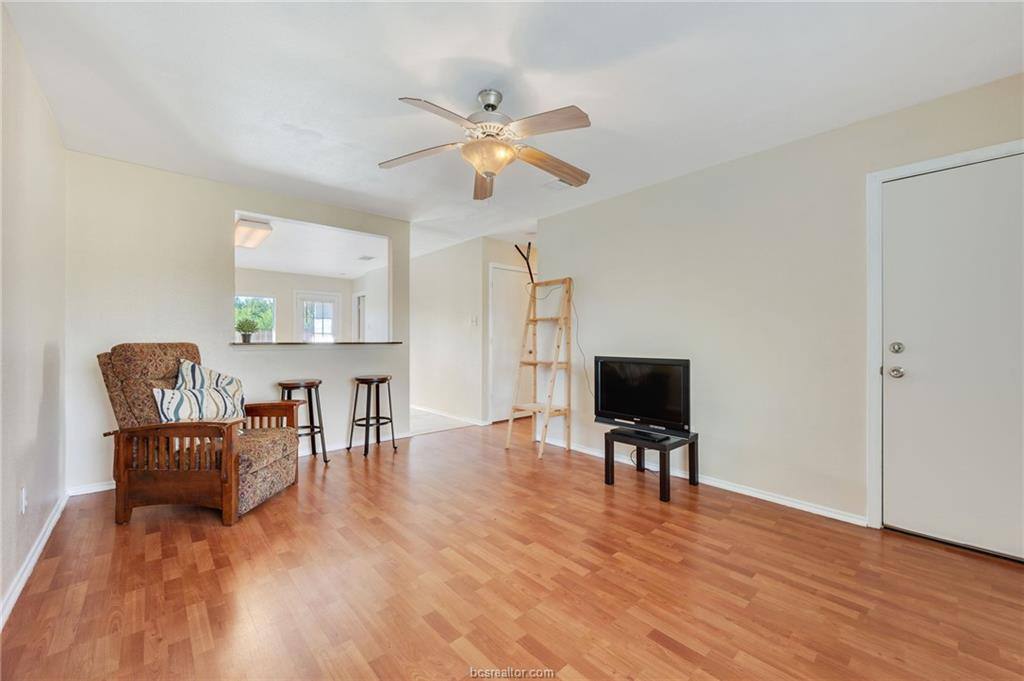 Apartment for rent at 1114 Cottage Grove Circle, Bryan, TX 77801
