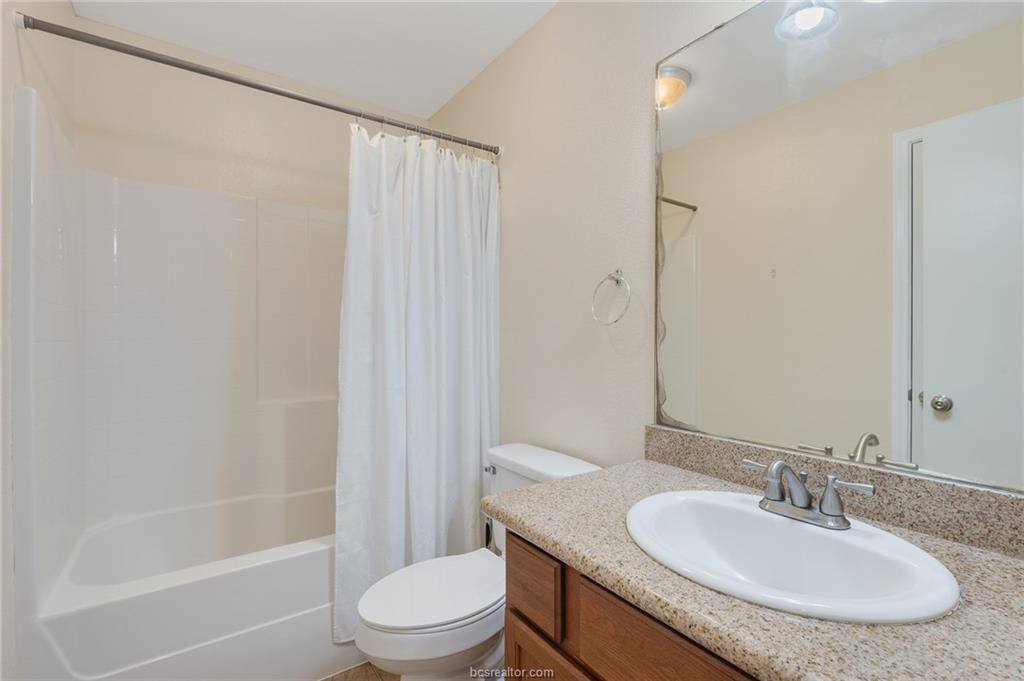 Apartment for rent at 1114 Cottage Grove Circle, Bryan, TX 77801