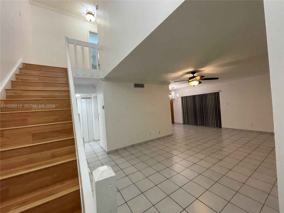 Townhouse for rent at 10925 SW 113th Place #1092572B, Miami, FL 33176