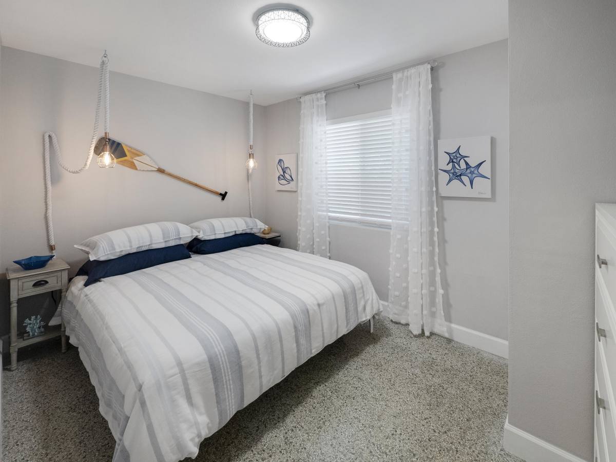 Apartment for rent at 1258 Beach Rd #4, West Palm Beach, FL 33404