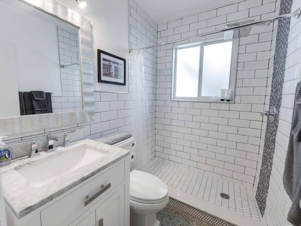 Apartment for rent at 1258 Beach Rd #4, West Palm Beach, FL 33404