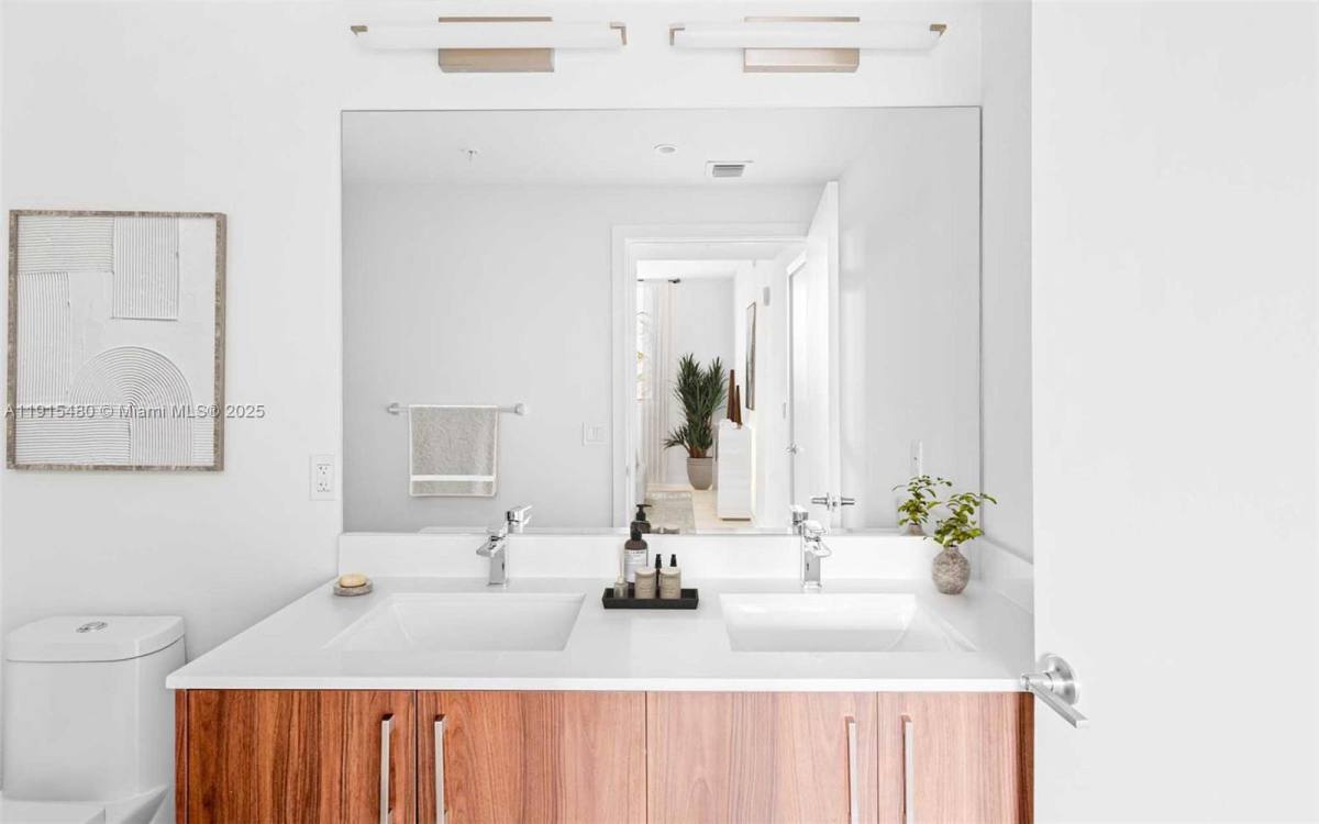 Apartment for rent at 3830 NW 11th St #3830STUDIO, Miami, FL 33126