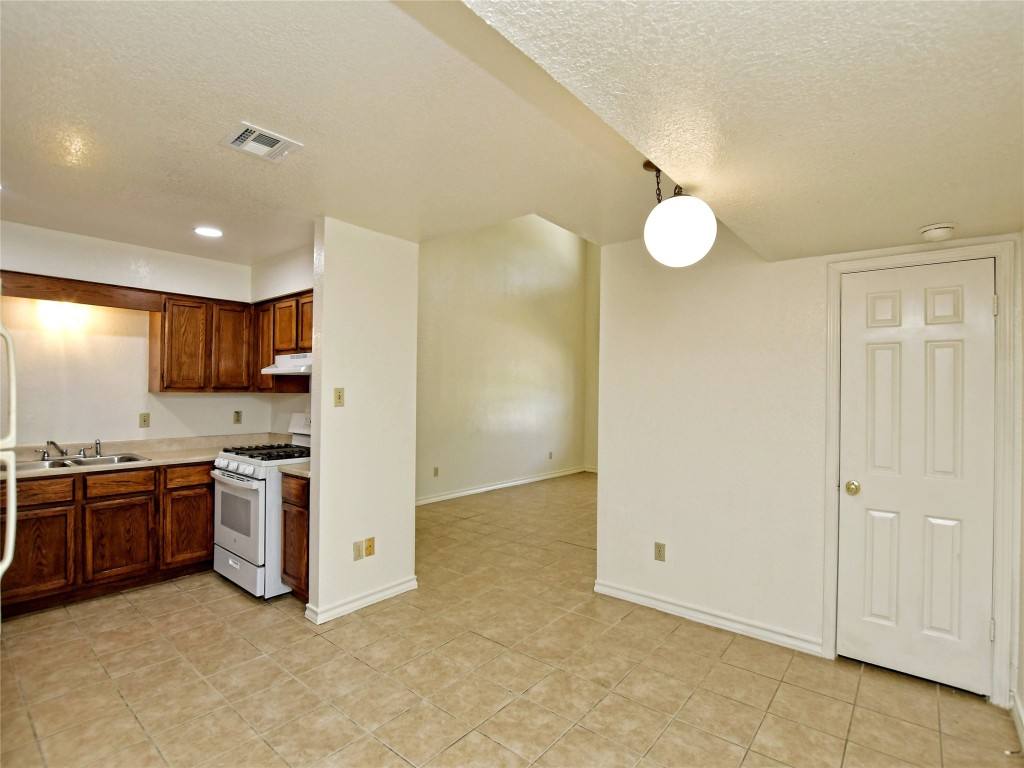 Apartment for rent at 803 Valley View Dr #803B, Pflugerville, TX 78660