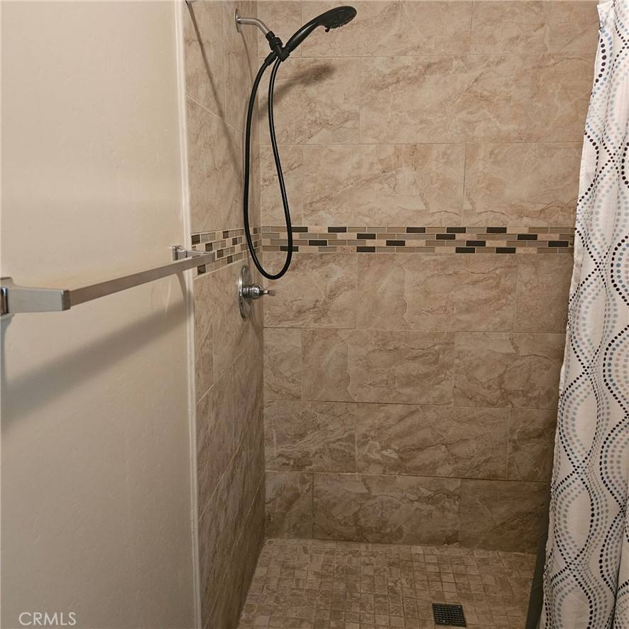 Apartment for rent at 820 Jackson St #820, Bakersfield, CA 93305