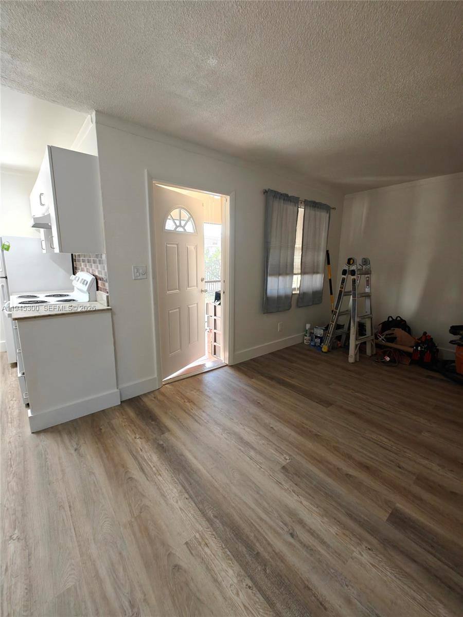 Condo for rent at 421 NE 1st St #114, Hallandale, FL 33009