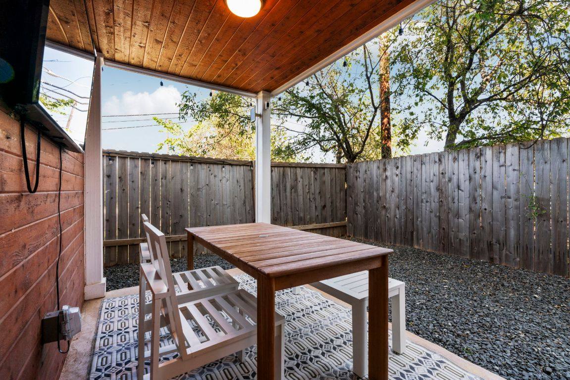 Apartment for rent at 1148 Webberville Rd #6, Austin, TX 78721