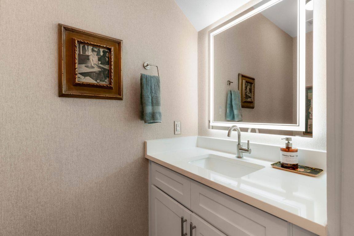 Apartment for rent at 1148 Webberville Rd #6, Austin, TX 78721