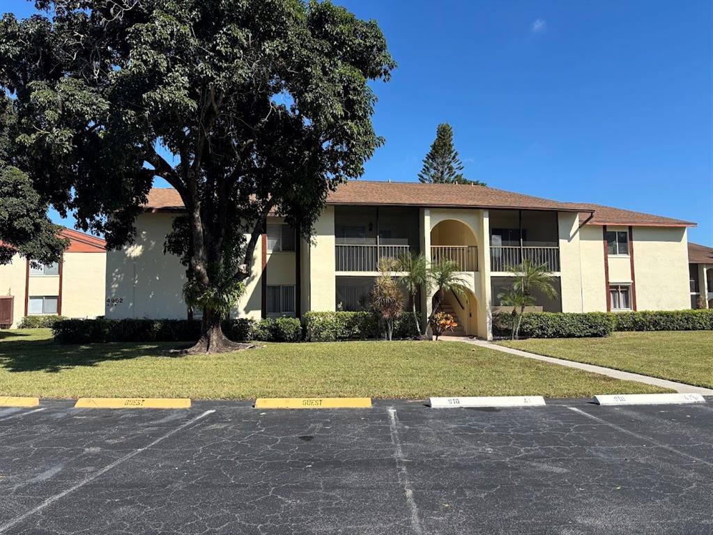 Apartment for rent at 4962 Sable Pine Circle #4962A2, West Palm Beach, FL 33417