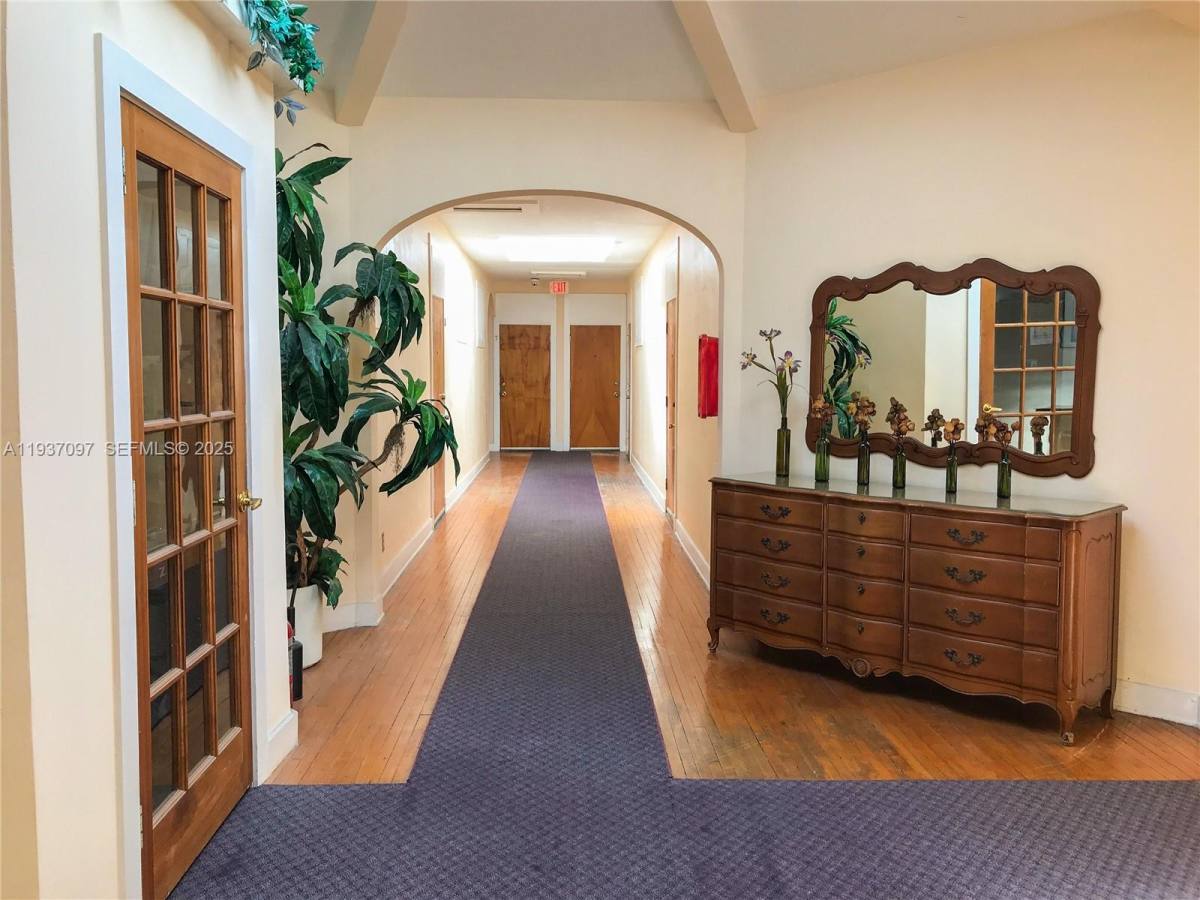 Apartment for rent at 700 W 51st St #700-5, Miami Beach, FL 33140