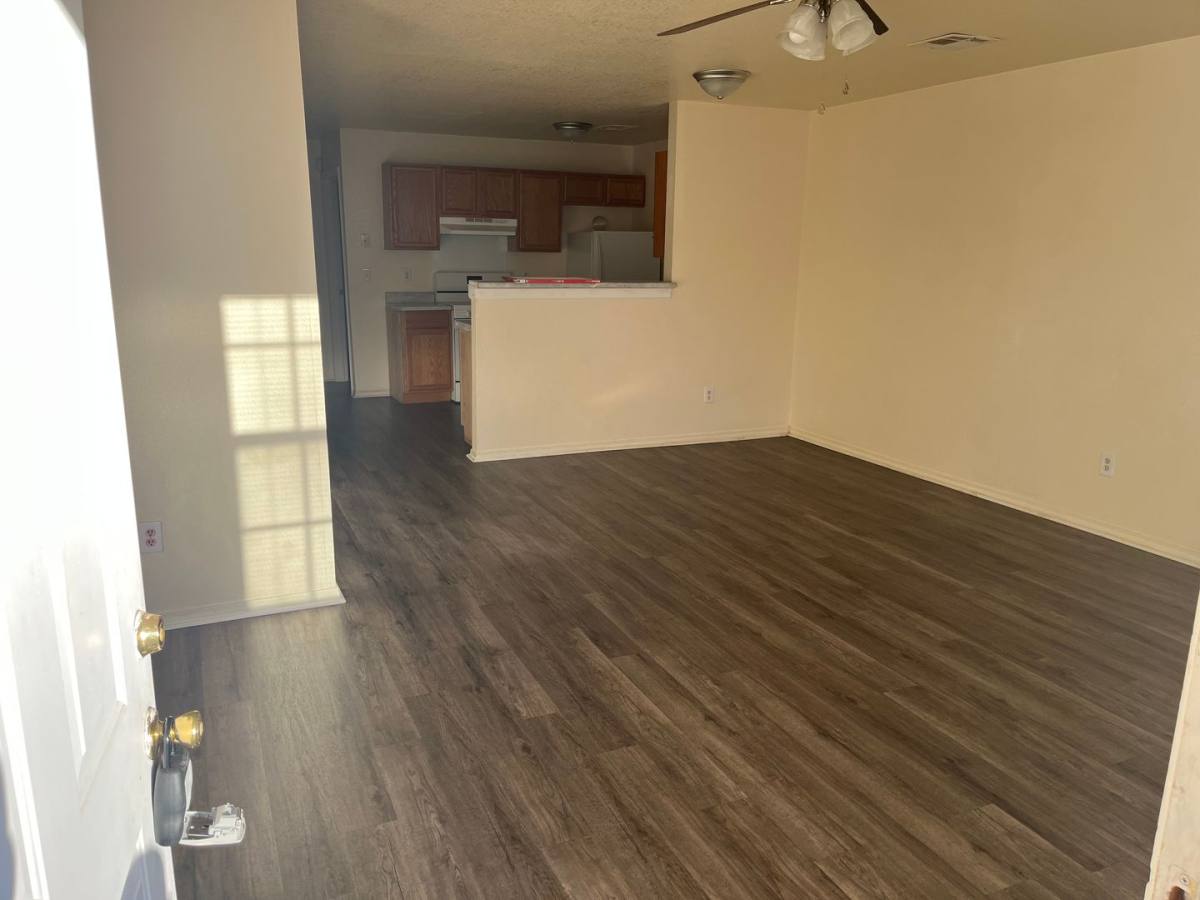 Apartment for rent at 1206 Fort St, Barling, AR 72923