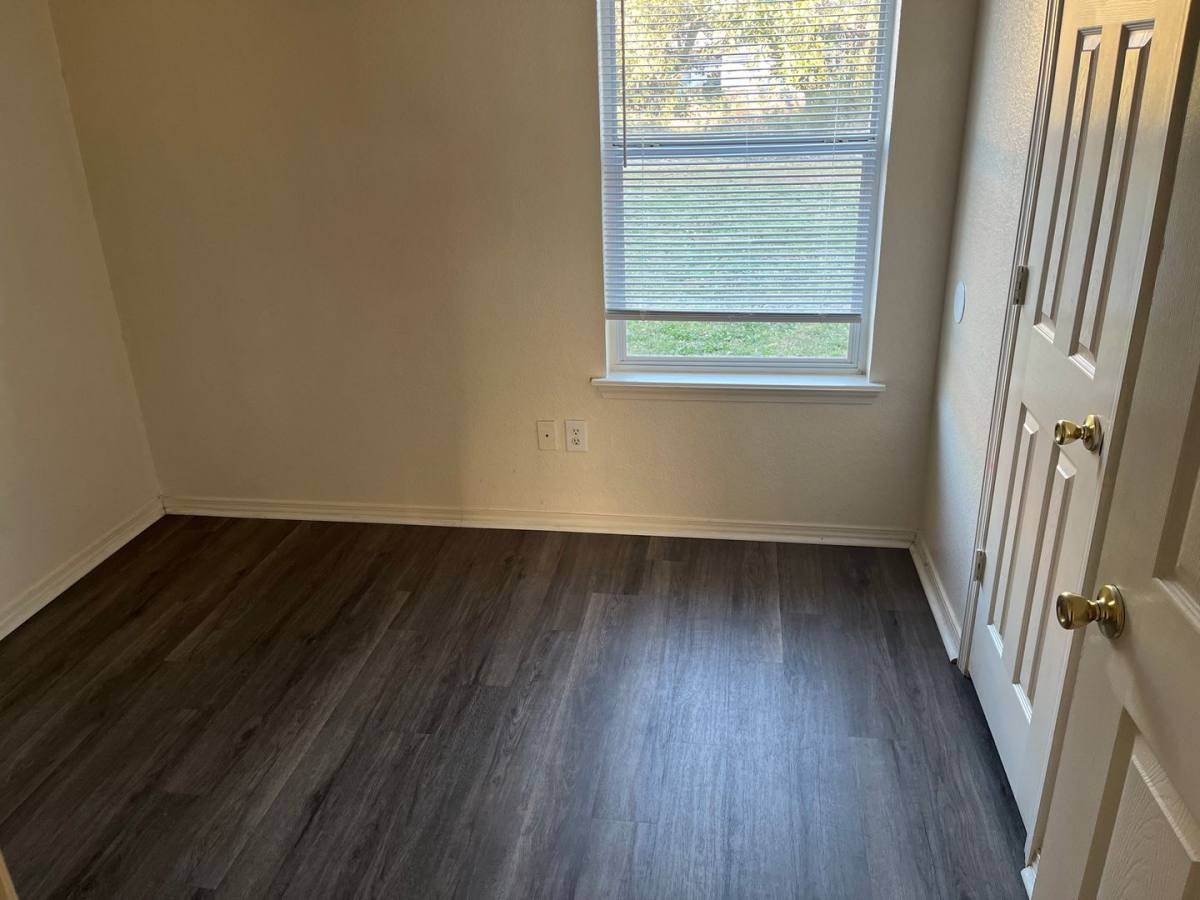 Apartment for rent at 1206 Fort St, Barling, AR 72923