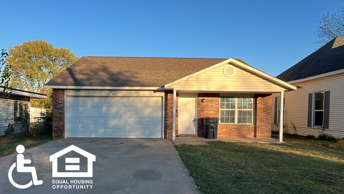 Apartment for rent at 1206 Fort St, Barling, AR 72923
