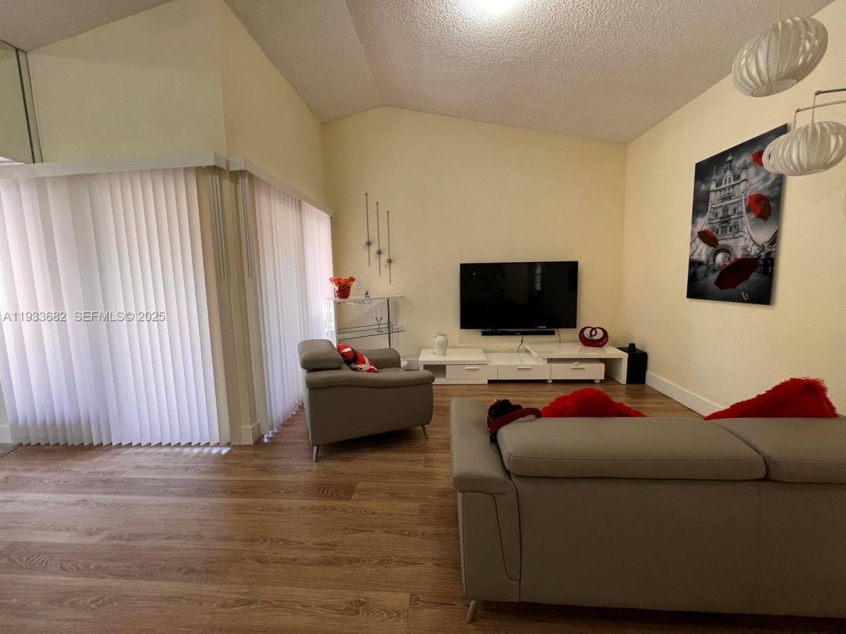 Apartment for rent at 1301 S Franklin Ave #13011301A, Homestead, FL 33034