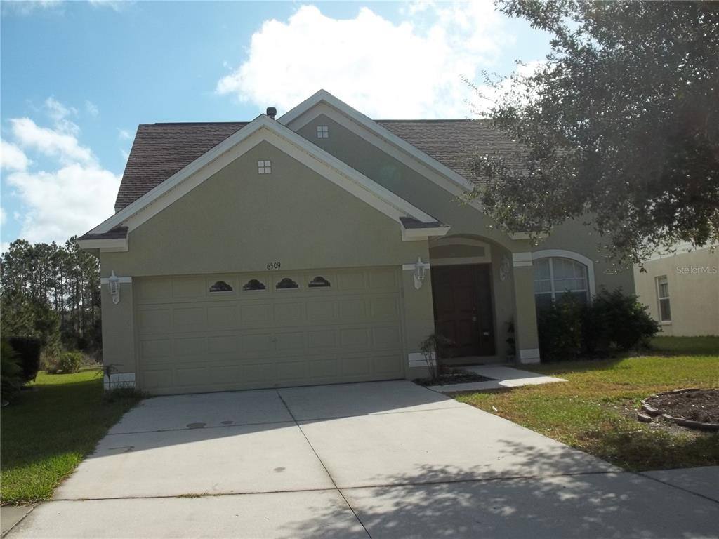 Apartment for rent at 6509 Bridgecrest Dr, Lithia, FL 33547