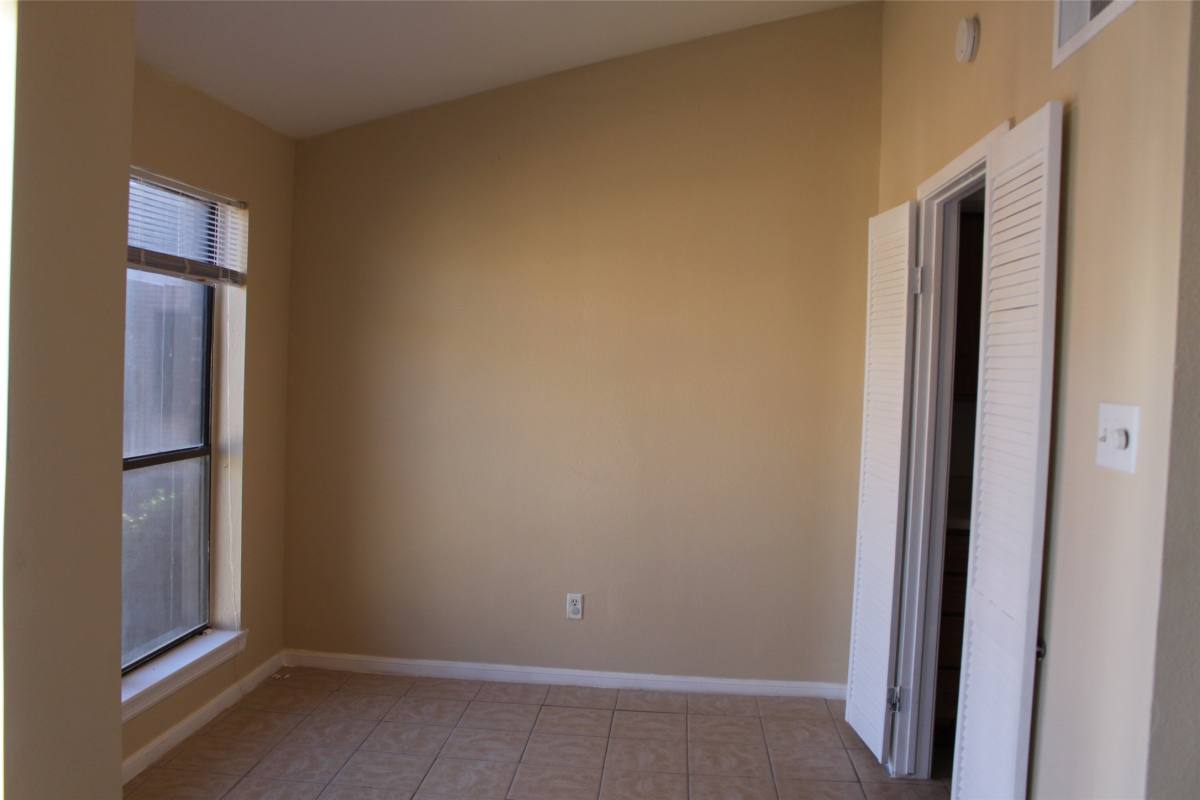 Condo for rent at 16111 Aspenglen Dr #806, Houston, TX 77084