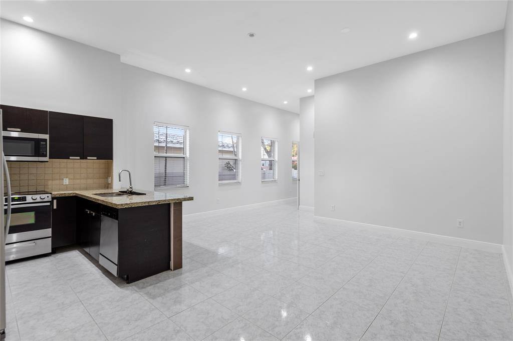 Townhouse for rent at 316 SW 16th St #316B, Fort Lauderdale, FL 33315