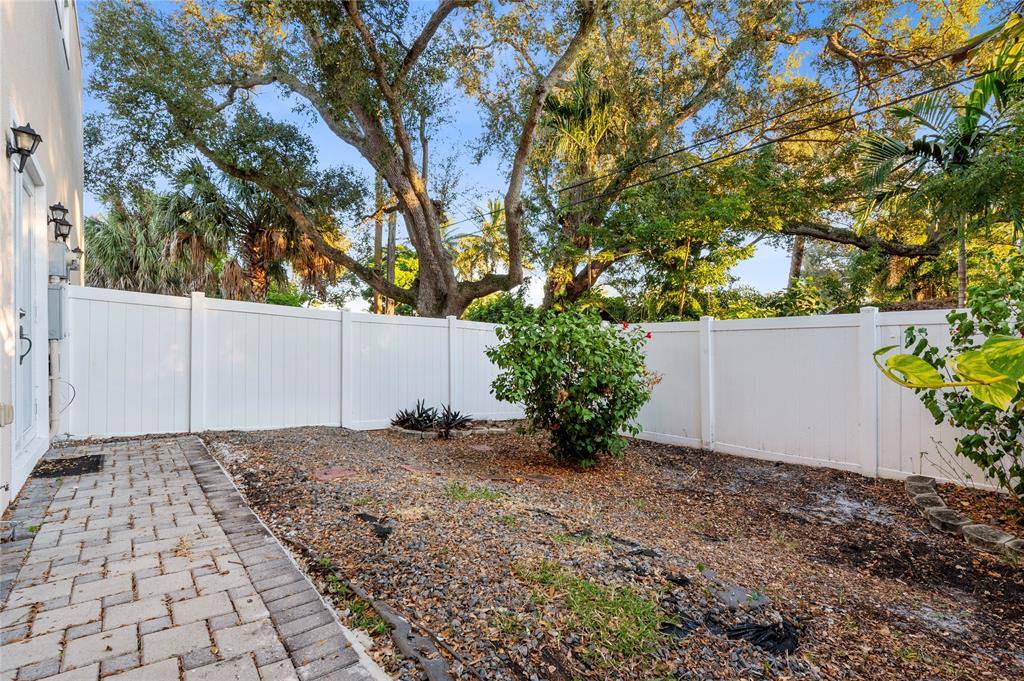 Townhouse for rent at 316 SW 16th St #316B, Fort Lauderdale, FL 33315