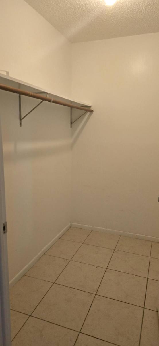 Apartment for rent at 16 Pompano Ave #16, Key Largo, FL 33037