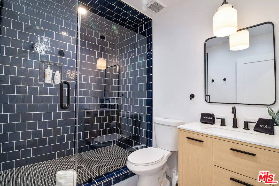 Apartment for rent at 3730 E Camino San Miguel, Palm Springs, CA 92264