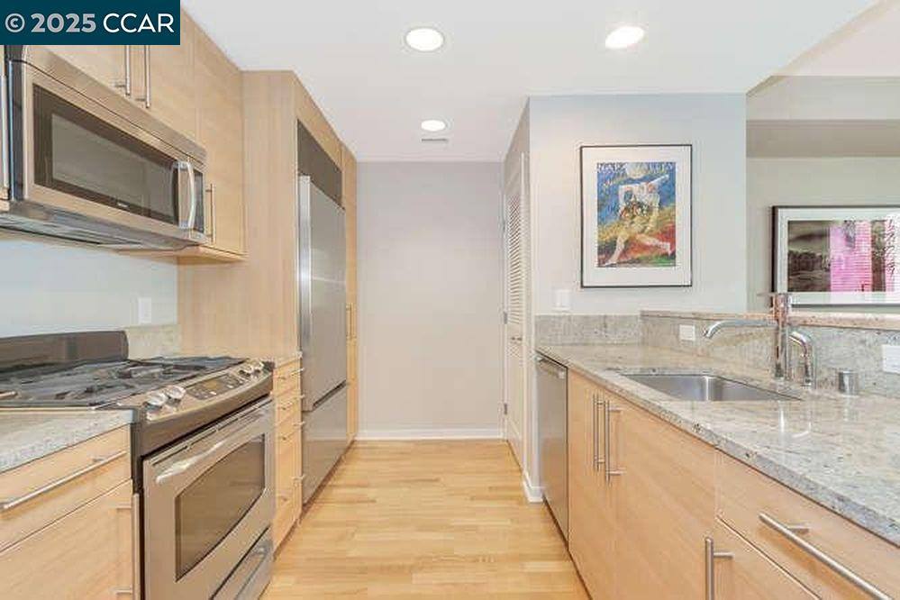 Apartment for rent at 1655 N California Blvd #259, Walnut Creek, CA 94596