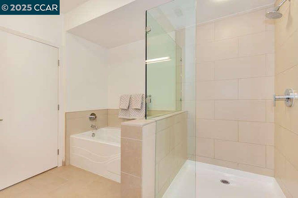 Apartment for rent at 1655 N California Blvd #259, Walnut Creek, CA 94596