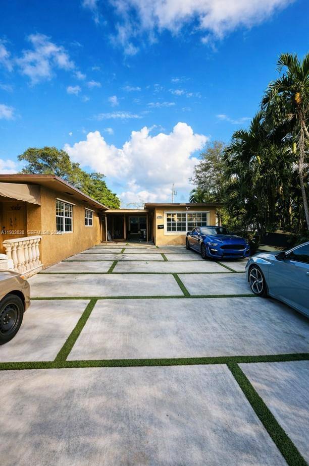 Apartment for rent at 14405 NE 5th Ave #14405B, Miami, FL 33161