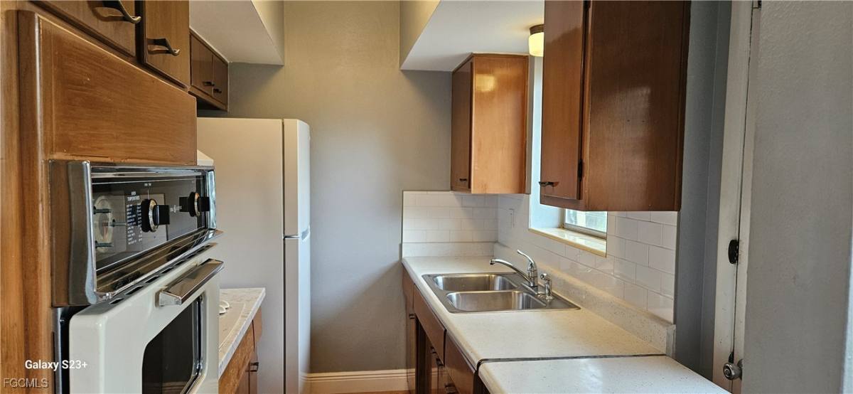 Apartment for rent at 2544 First St #202, Fort Myers, FL 33901