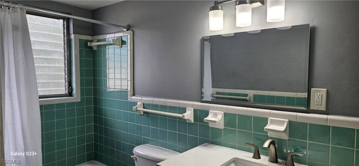 Apartment for rent at 2544 First St #202, Fort Myers, FL 33901