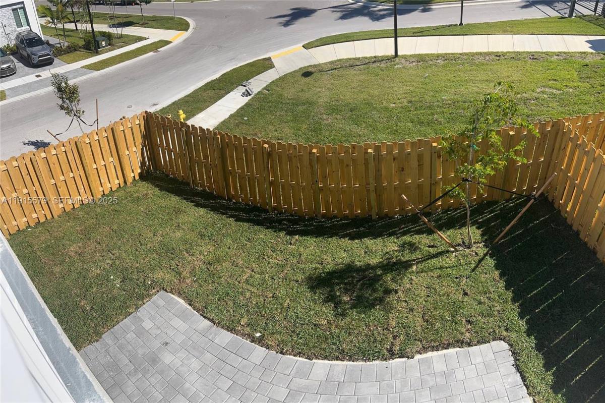 Townhouse for rent at 1455 SE 6th Terrace, Homestead, FL 33034
