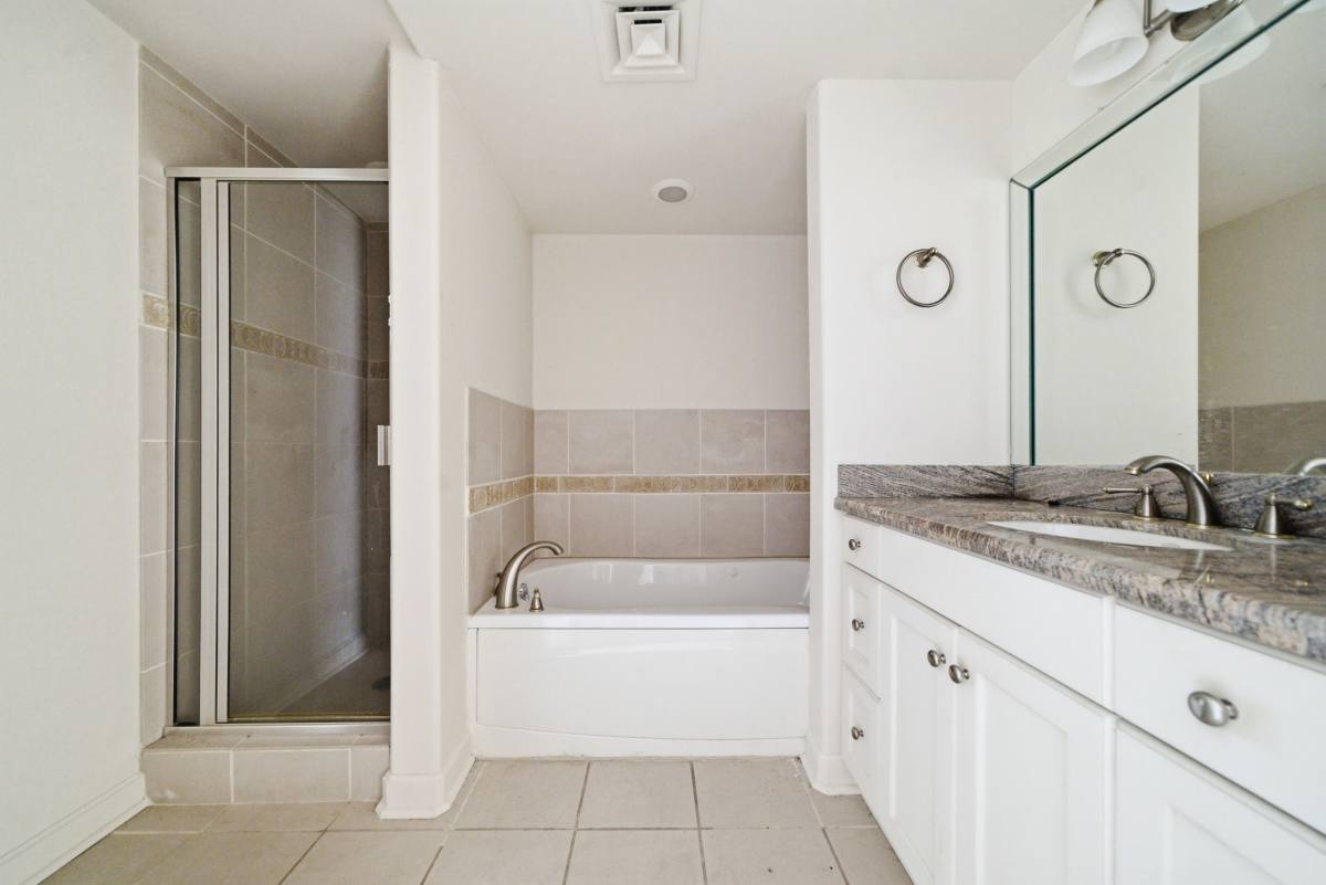 Apartment for rent at 914 Main St #1108, Houston, TX 77002