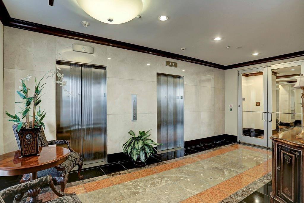 Apartment for rent at 914 Main St #1108, Houston, TX 77002