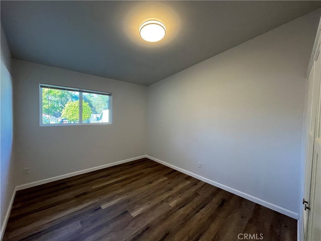 Apartment for rent at 18708 Keswick St, Reseda, CA 91335