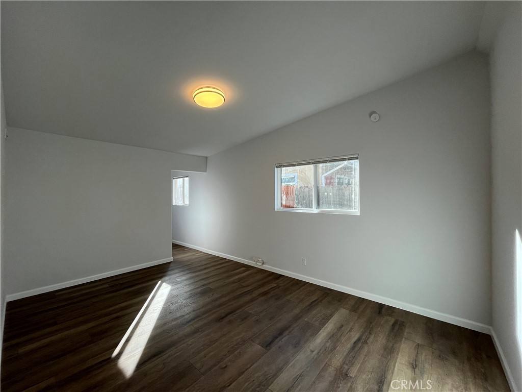 Apartment for rent at 18708 Keswick St, Reseda, CA 91335