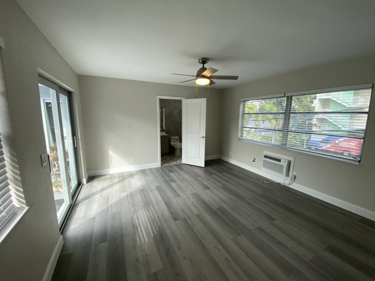 Apartment for rent at 112 Lake Ave #10, Lake Worth Beach, FL 33460