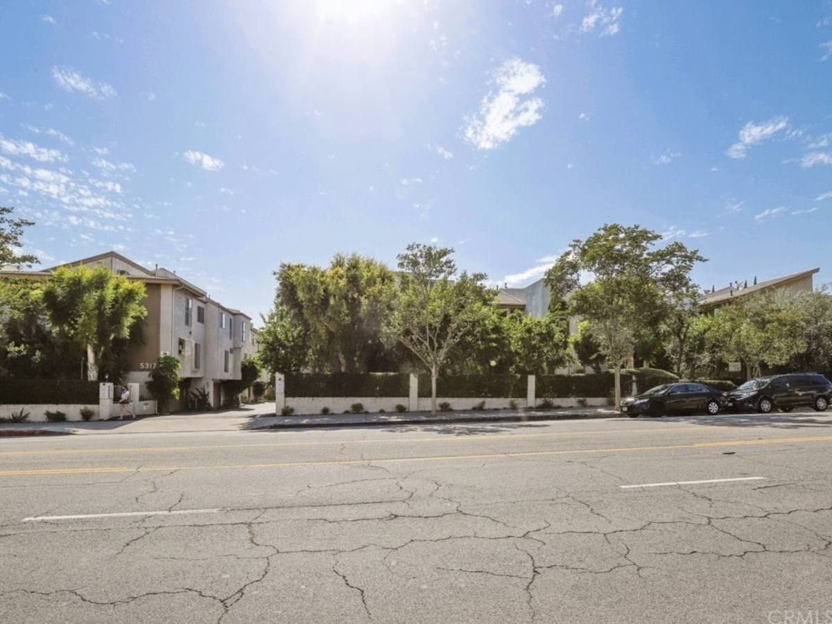 Townhouse for rent at 5323 Coldwater Canyon Ave #A, Van Nuys, CA 91401