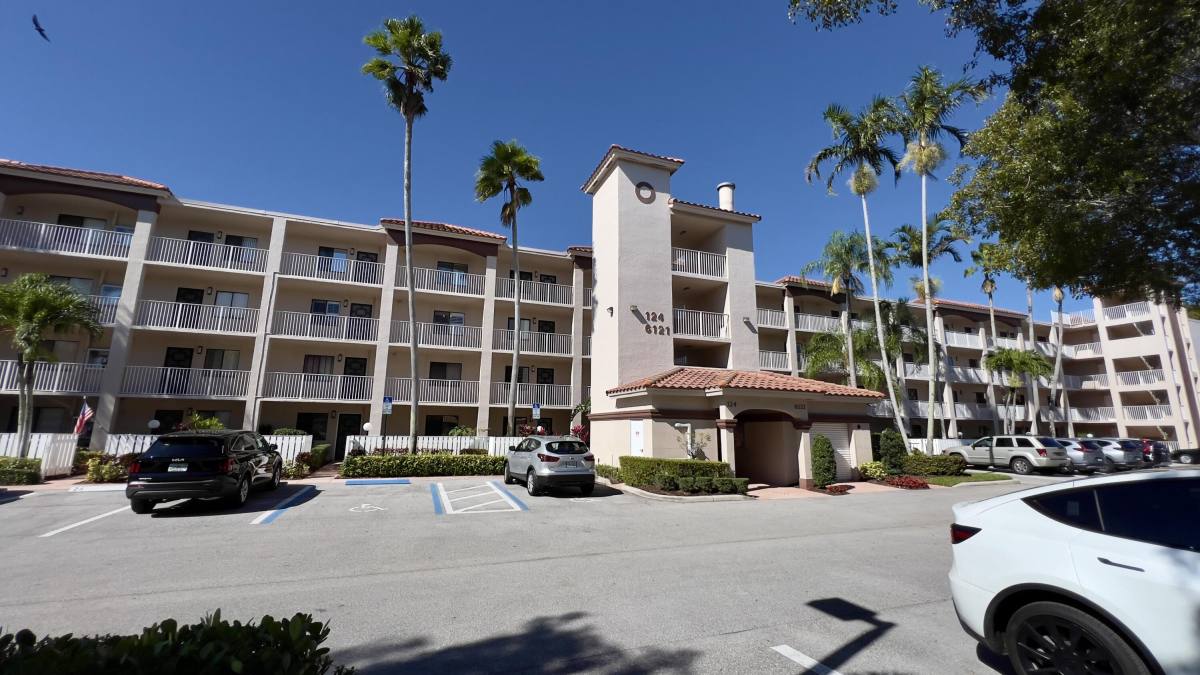 Condo for rent at 6121 Pointe Regal Circle #209, Delray Beach, FL 33484