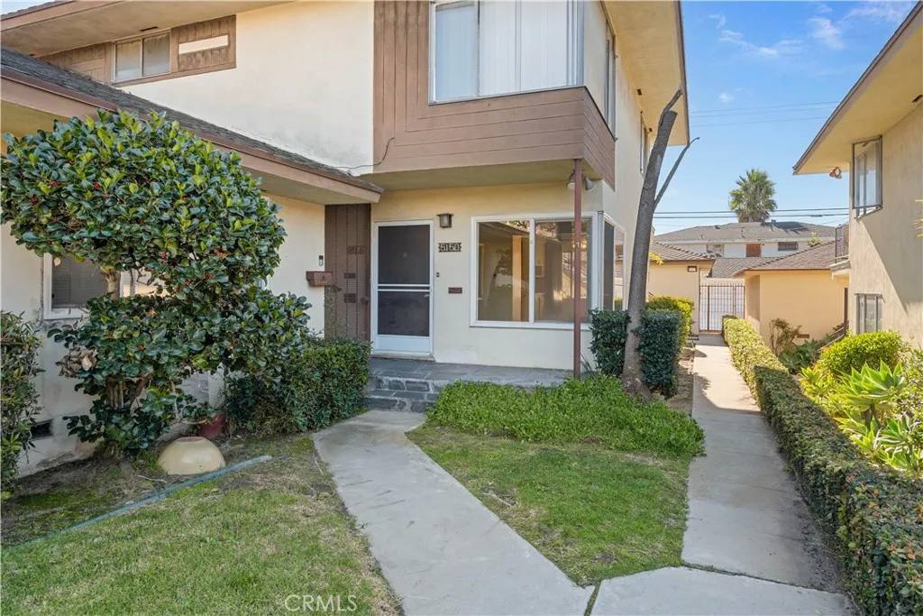 Apartment for rent at 5150 W Slauson Ave, Los Angeles, CA 90056