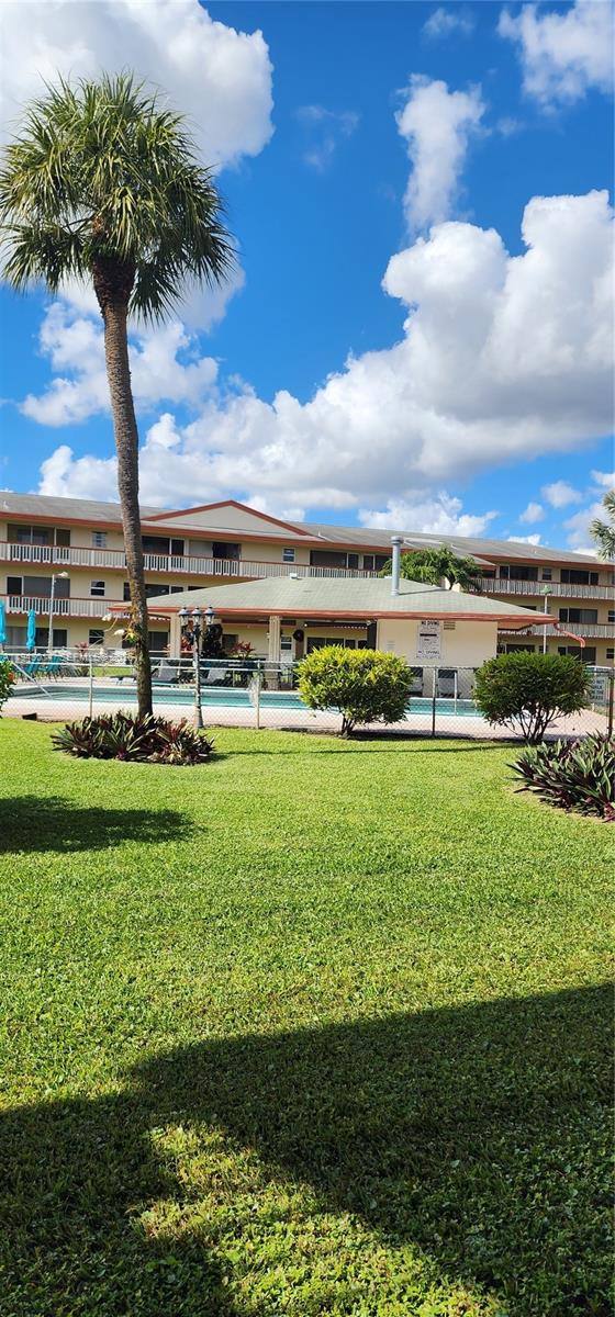 Apartment for rent at 5300 Washington St #5300P132, Hollywood, FL 33021