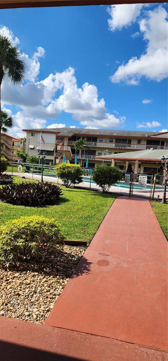 Apartment for rent at 5300 Washington St #5300P132, Hollywood, FL 33021