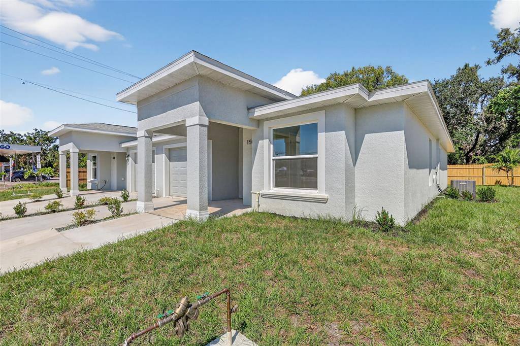 Apartment for rent at 1505 8th Ave E, Bradenton, FL 34208
