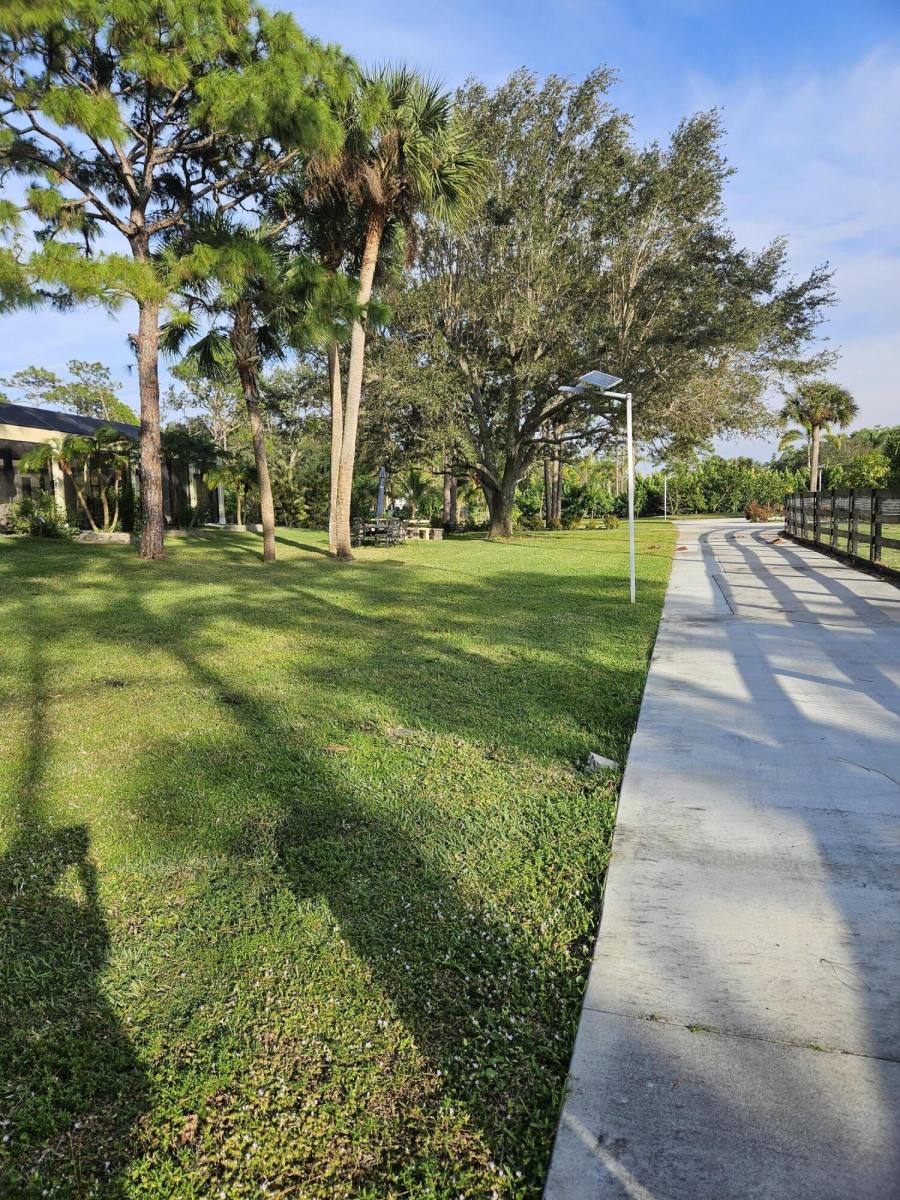 Apartment for rent at 11334 81st Court N #11334GUEST Cottage, West Palm Beach, FL 33412