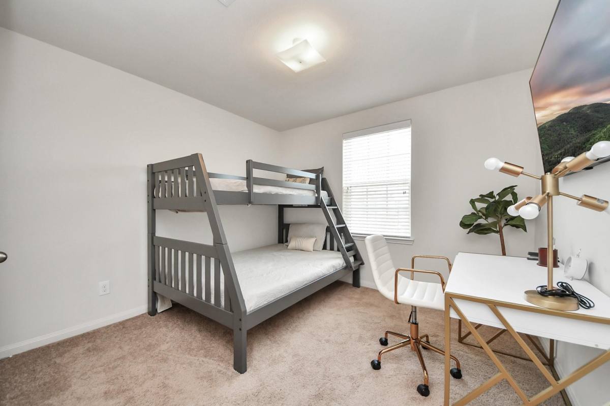 Apartment for rent at 9423 Grand Spark Dr, Rosharon, TX 77583