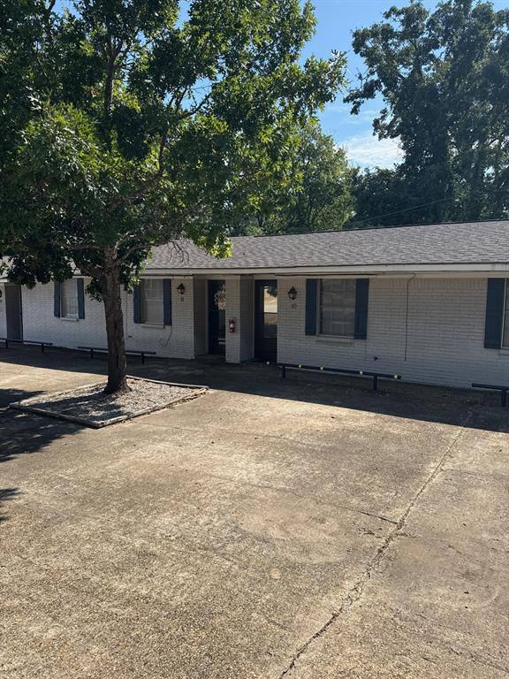 Apartment for rent at 1600 W Lane #10, Canton, TX 75103