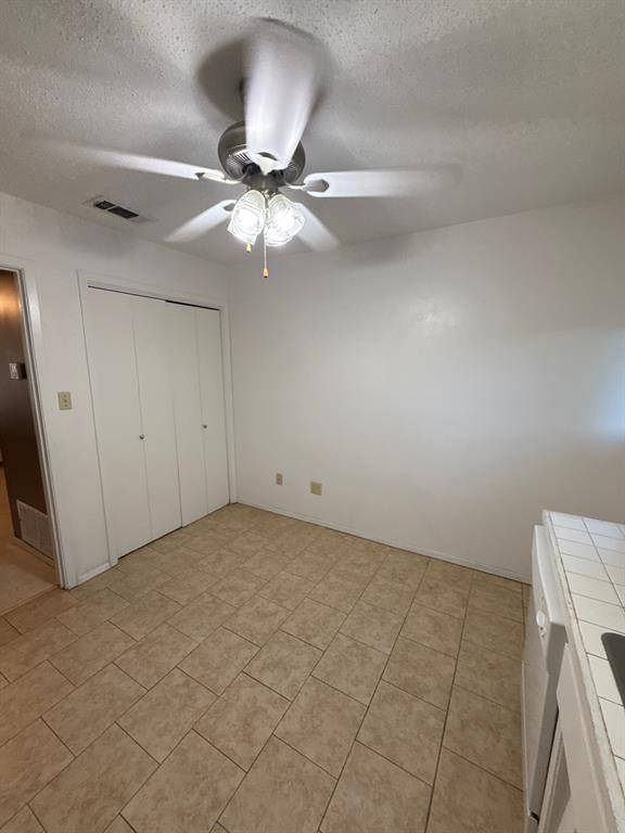 Apartment for rent at 1600 W Lane #10, Canton, TX 75103