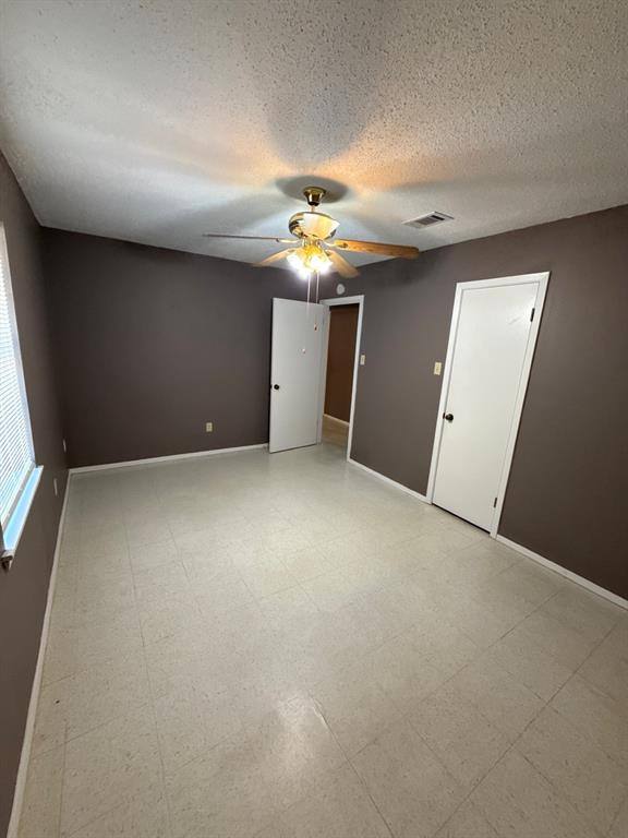 Apartment for rent at 1600 W Lane #10, Canton, TX 75103