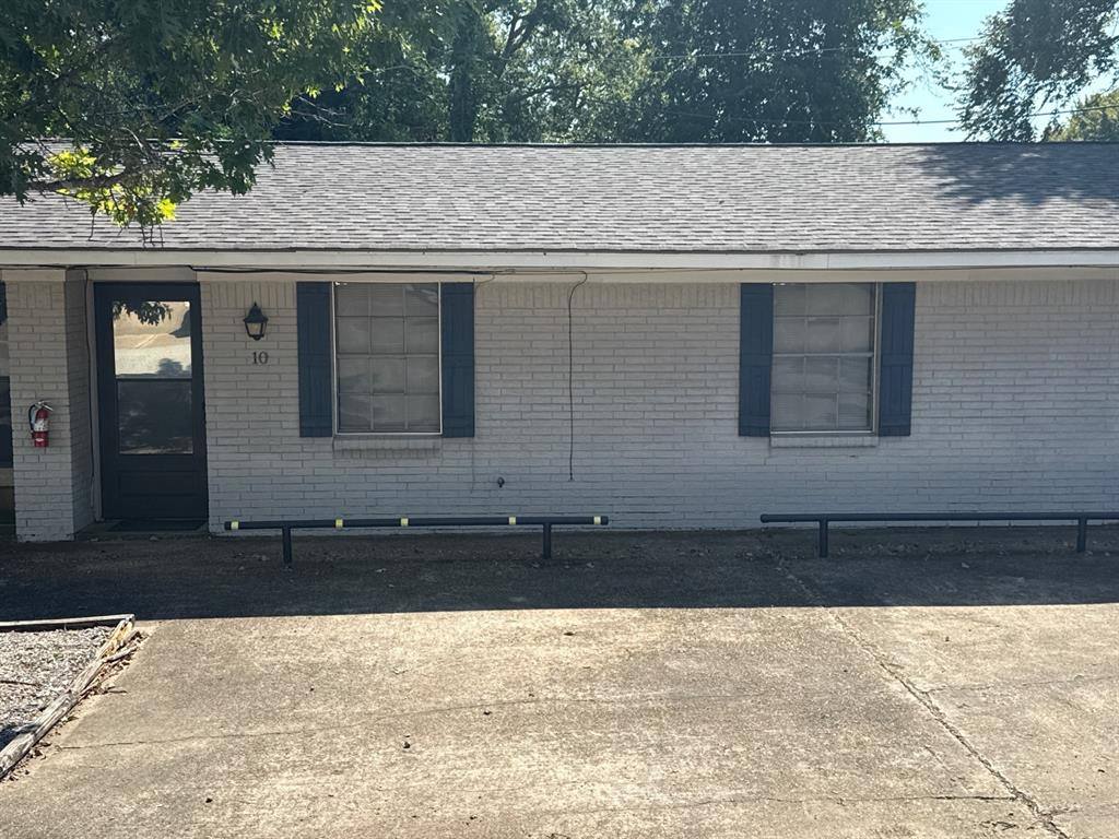 Apartment for rent at 1600 W Lane #10, Canton, TX 75103