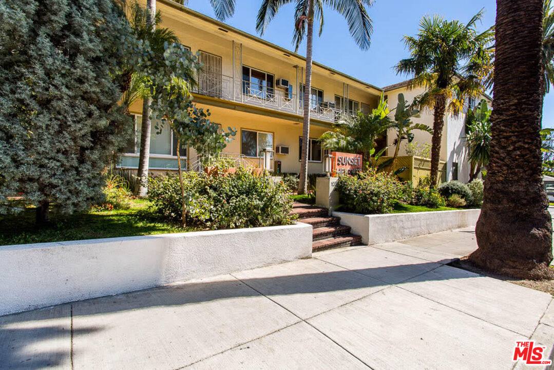 Apartment for rent at 1204 N Crescent Heights Blvd #1, Los Angeles, CA 90046